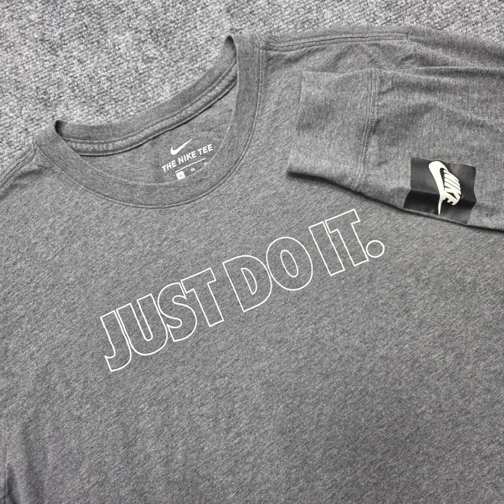 Nike Men's XL Just Do It Long Sleeve Graphic T-Shirt Gray Cotton AR5191-063